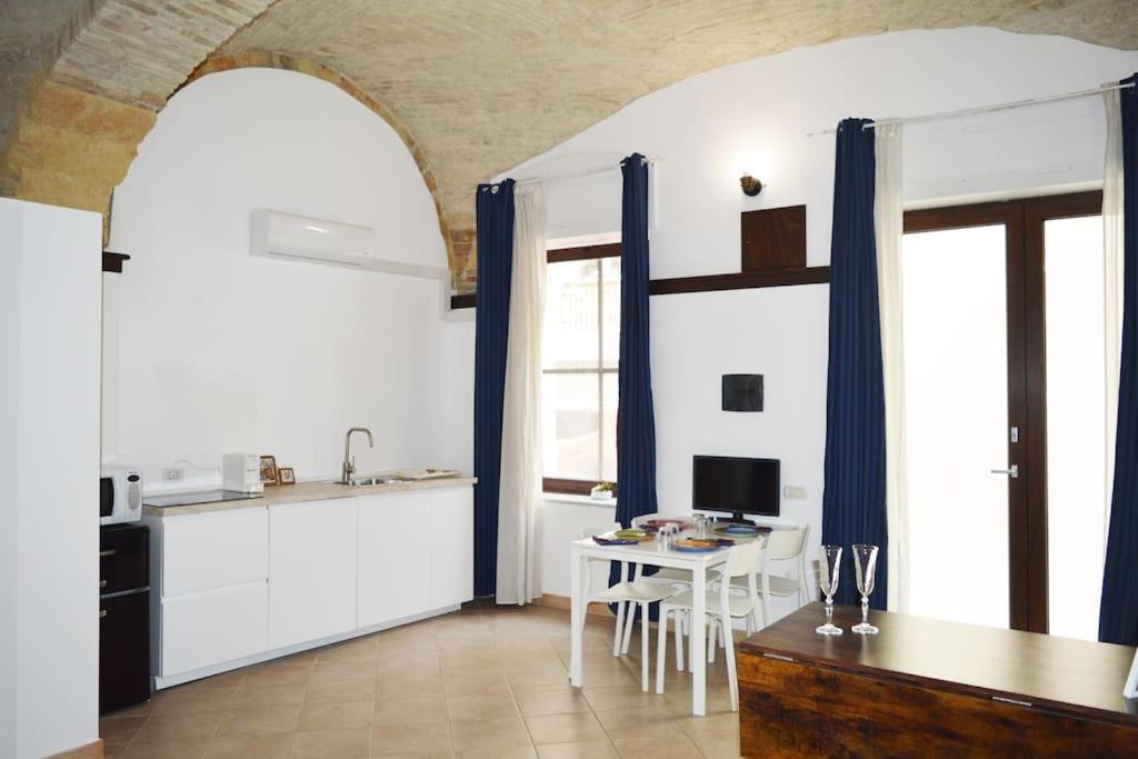 Sm Maisonette Villanova *