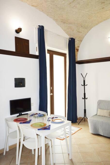 Sm Maisonette Villanova *